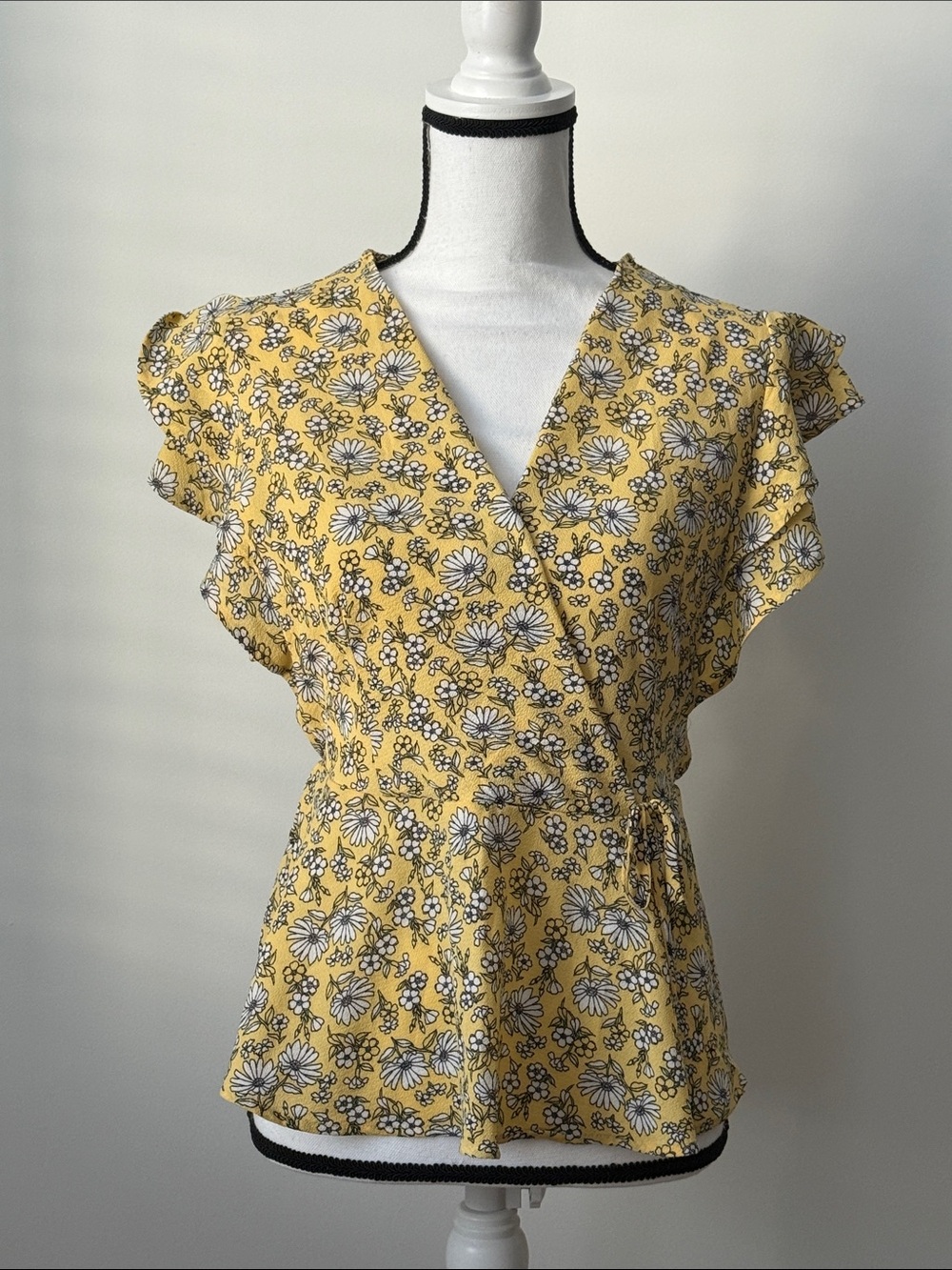 Monteau Women’s Yellow Floral Wrap Top